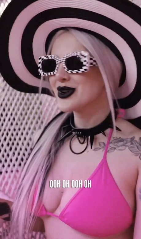 Addie Nicole Amick onlyfans leak ass