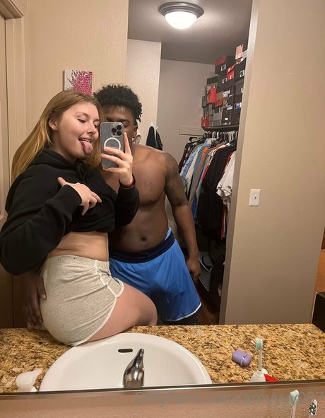 Amyyyyy007 onlyfans ass