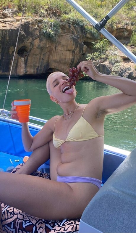 Bruna Linzmeyer onlyfans nudes leak