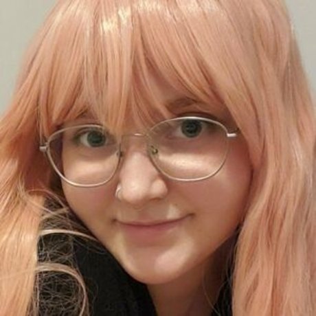 ellie teases onlyfans leaked pictures