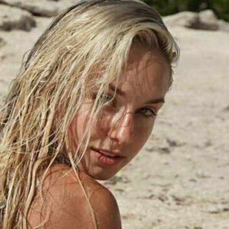 taylorgallo tits onlyfans