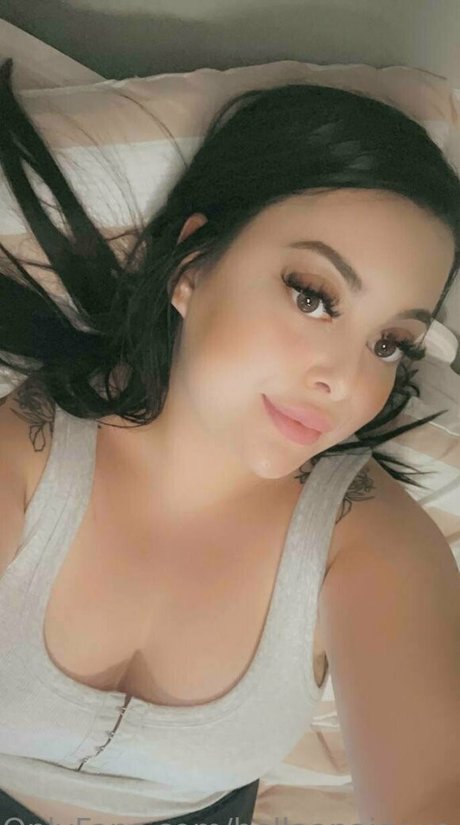 bellaapaigexo only fans leaked