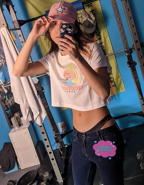 FemboyFitness onlyfans nude tits