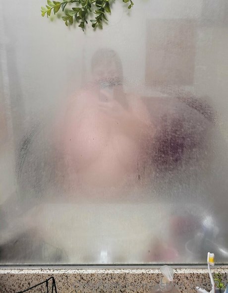 astrid rose22 onlyfans post