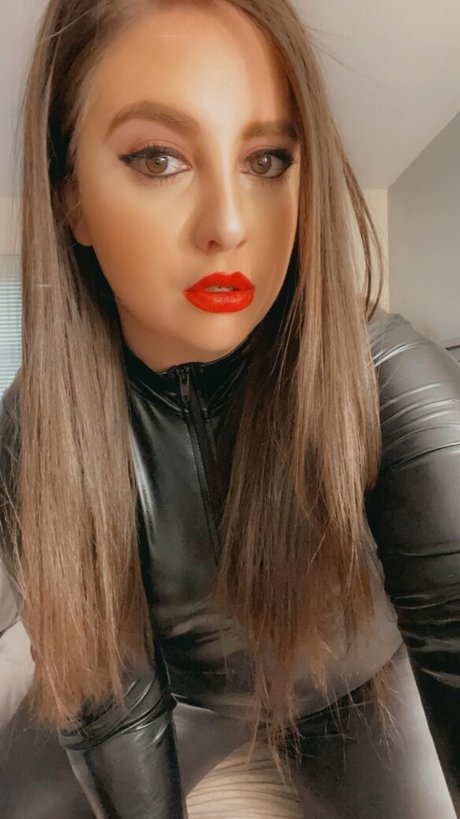 ava hadley onlyfans leaked pics