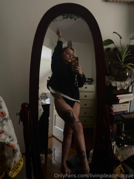 Livingdeadmorgue onlyfans leajs