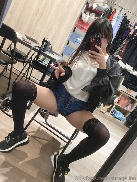 Kuragelinn tits onlyfans