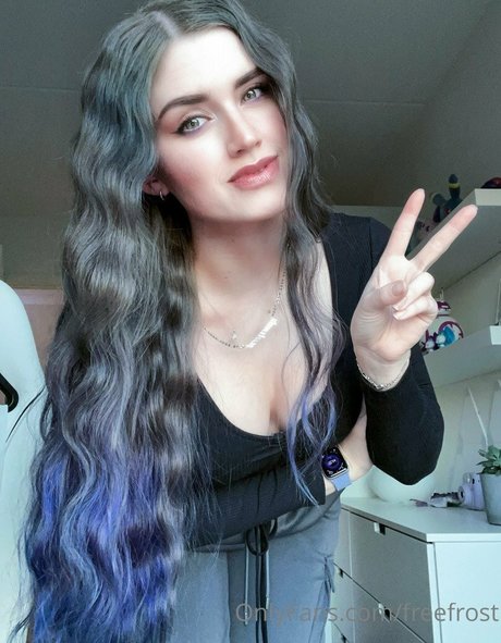 Adeline Frost onlyfans porn nude