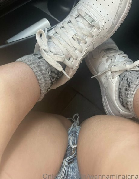 wannaminajana onlyfans strip