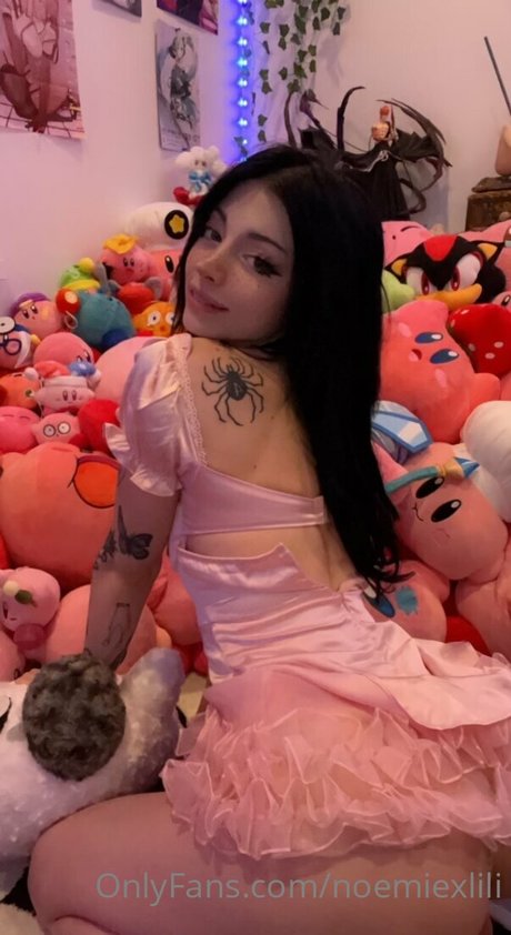 noemiexlili onlyfans page
