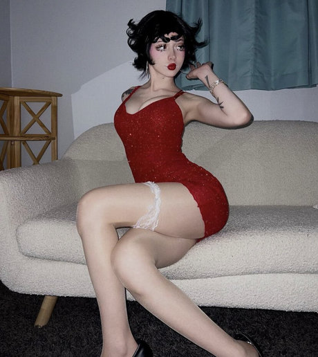 fat pawg onlyfans erotic self-portrait