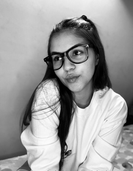 nicole ross 23 onlyfans lesk