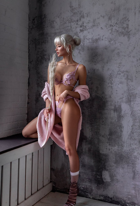 high heels onlyfans hot naked glimpse