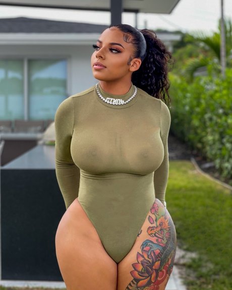 KKVSH onlyfans model