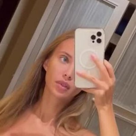 Catherine7 onlyfans free content