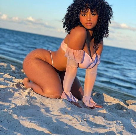 Kathryn Celestre nudes only fans