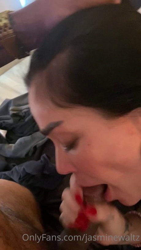 Jasmine Waltz onlyfans