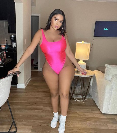 TheRealRebeccaJ onlyfans pics