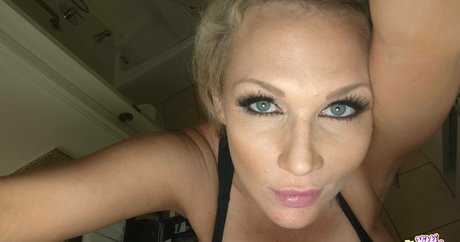 Nikki Sexx onlyfans picture