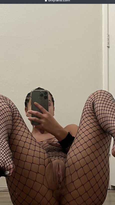 Bralynne Hughes onlyfans striptease