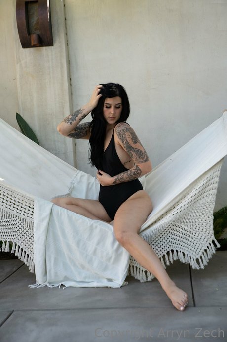 Arryn Zech strip onlyfans