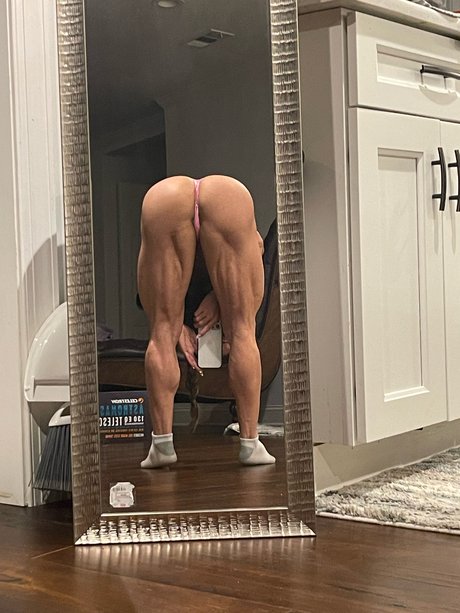 Sunny Andrews leaks onlyfans