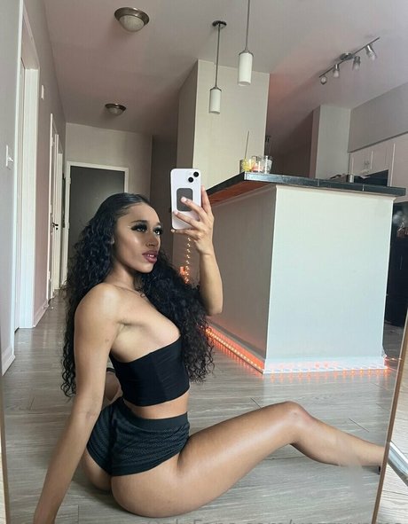 yazzyyams is on onlyfans