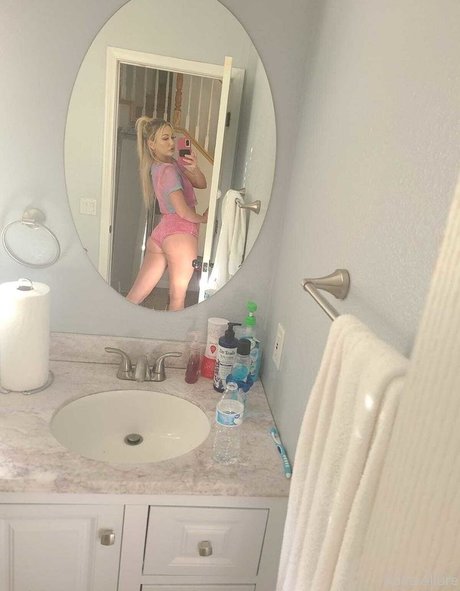 Adira Allure onlyfans tits