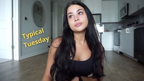 Devorah Roloff strip onlyfans