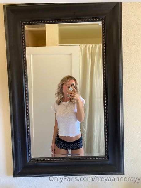 Rachel Anne Rayy naked onlyfans leaked