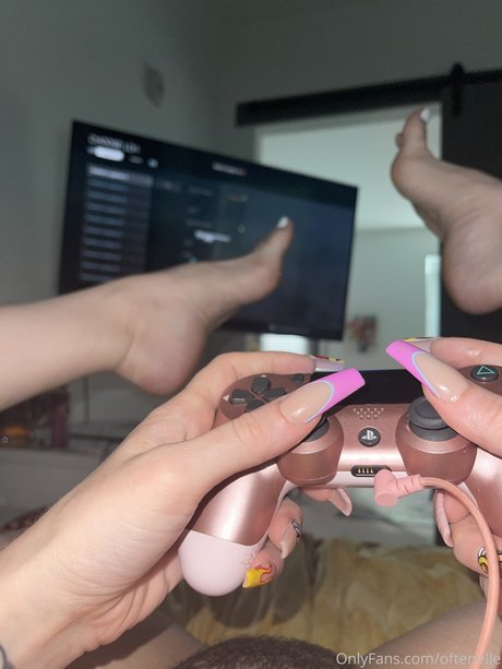 OftenElle onlyfans free