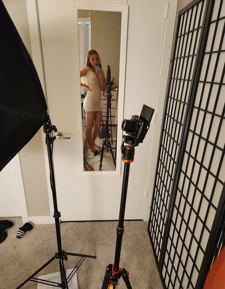 Mandy Madison onlyfans picture