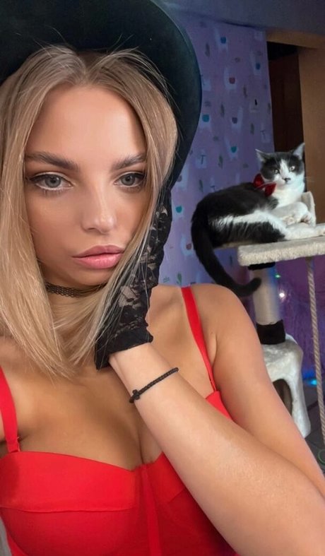 busya18plus onlyfans sex tape