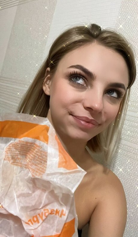 busya18plus Profile pic