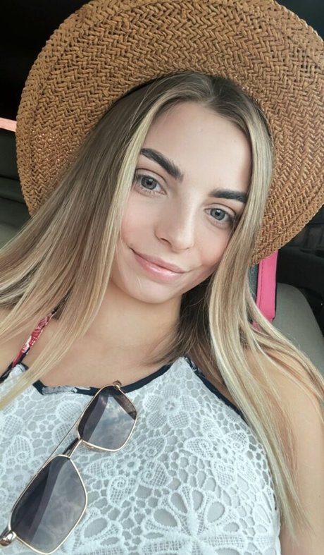 busya18plus onlyfans porn leak