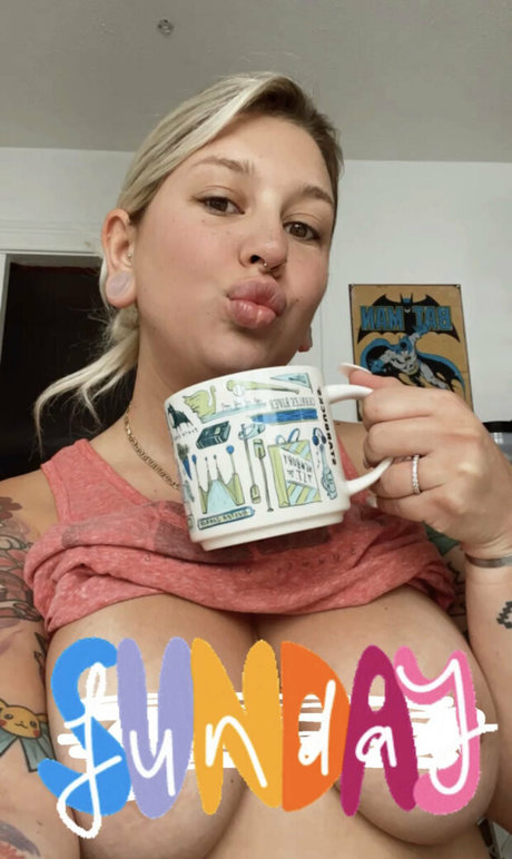 chubby couple onlyfans beautiful self-portrait