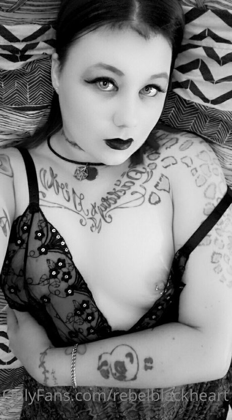 rebelblackheart onlyfans model