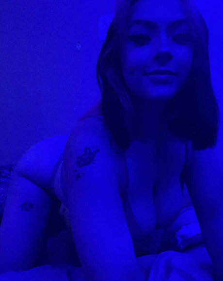 crystallhub Profile pic