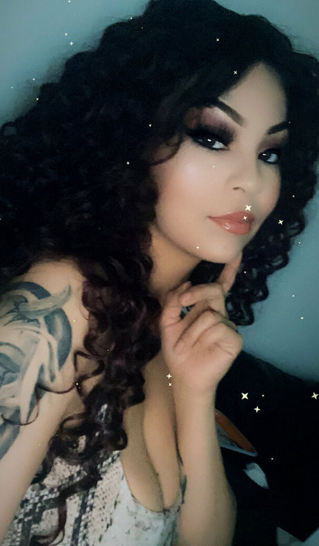 venuschula onlyfans leaks free