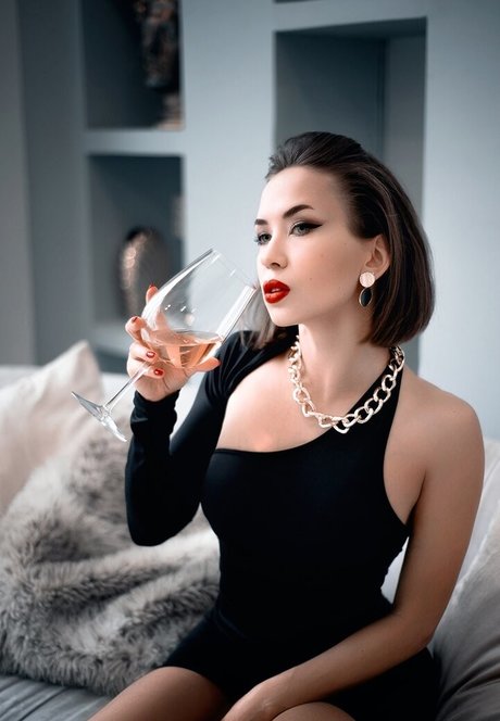 Oladushek11 onlyfans.