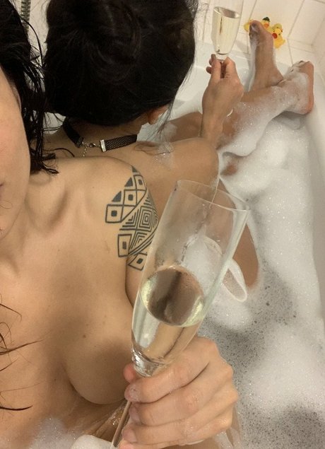 that carioca leaked nude onlyfans