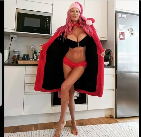 pumaswede onlyfans model photos
