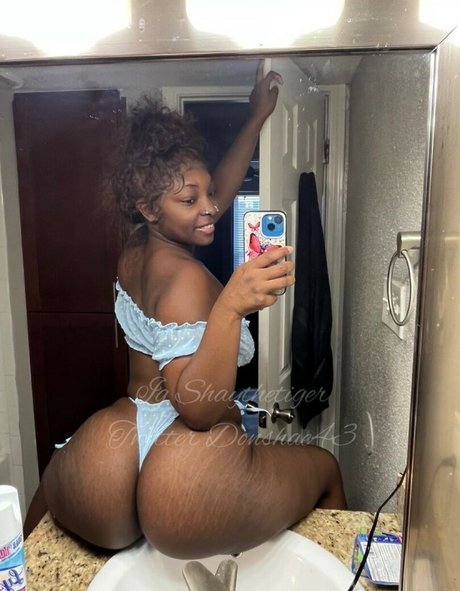 Donshaw feet onlyfans