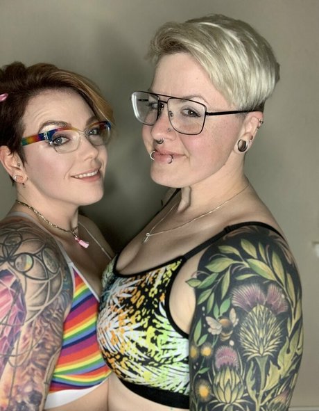 irisreigns nude only fans