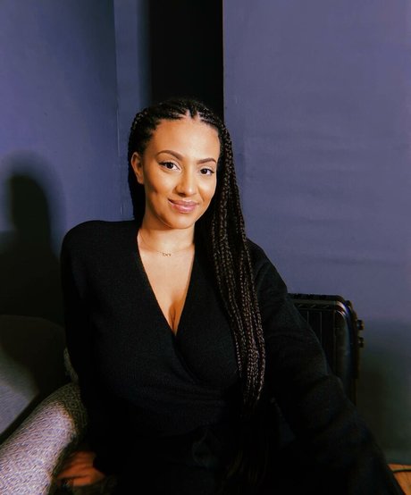 Ines Curly onlyfans free content