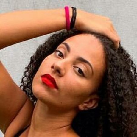 Ines Curly nudes onlyfans