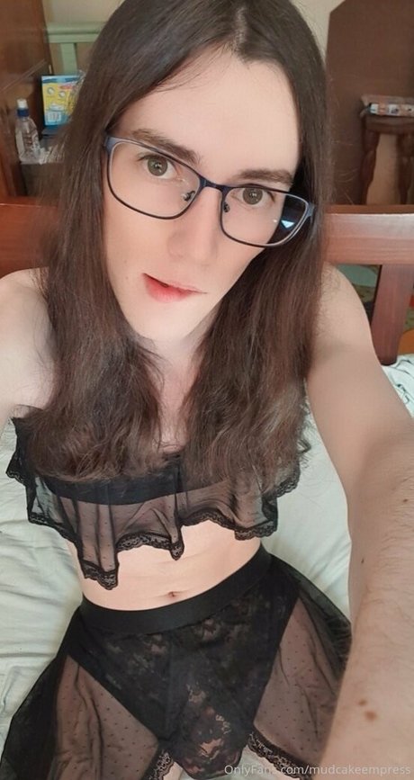 mudcakeempress onlyfans pics