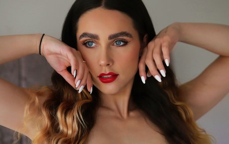 Emma Victoria Louise onlyfans leak naked