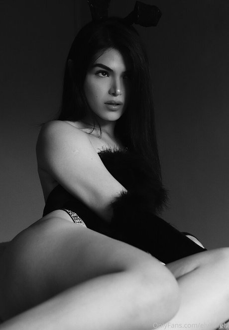 elvirarelv onlyfans naked leak