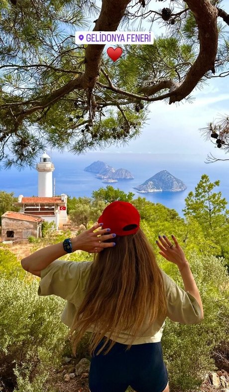 Merve Elmas onlyfans leak